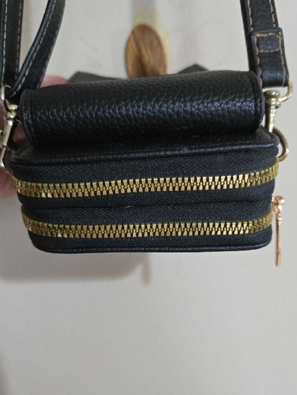 Mingyou Black Crossbody Pebbled Faux Leather Phone Wallet Purse Multiple Pockets - Picture 7 of 12